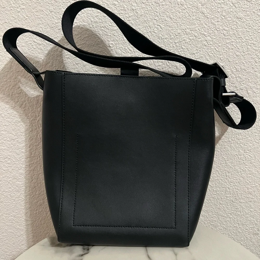 Everlane The Mini Studio Bag Black Leather Crossbody - Picture 3 of 8